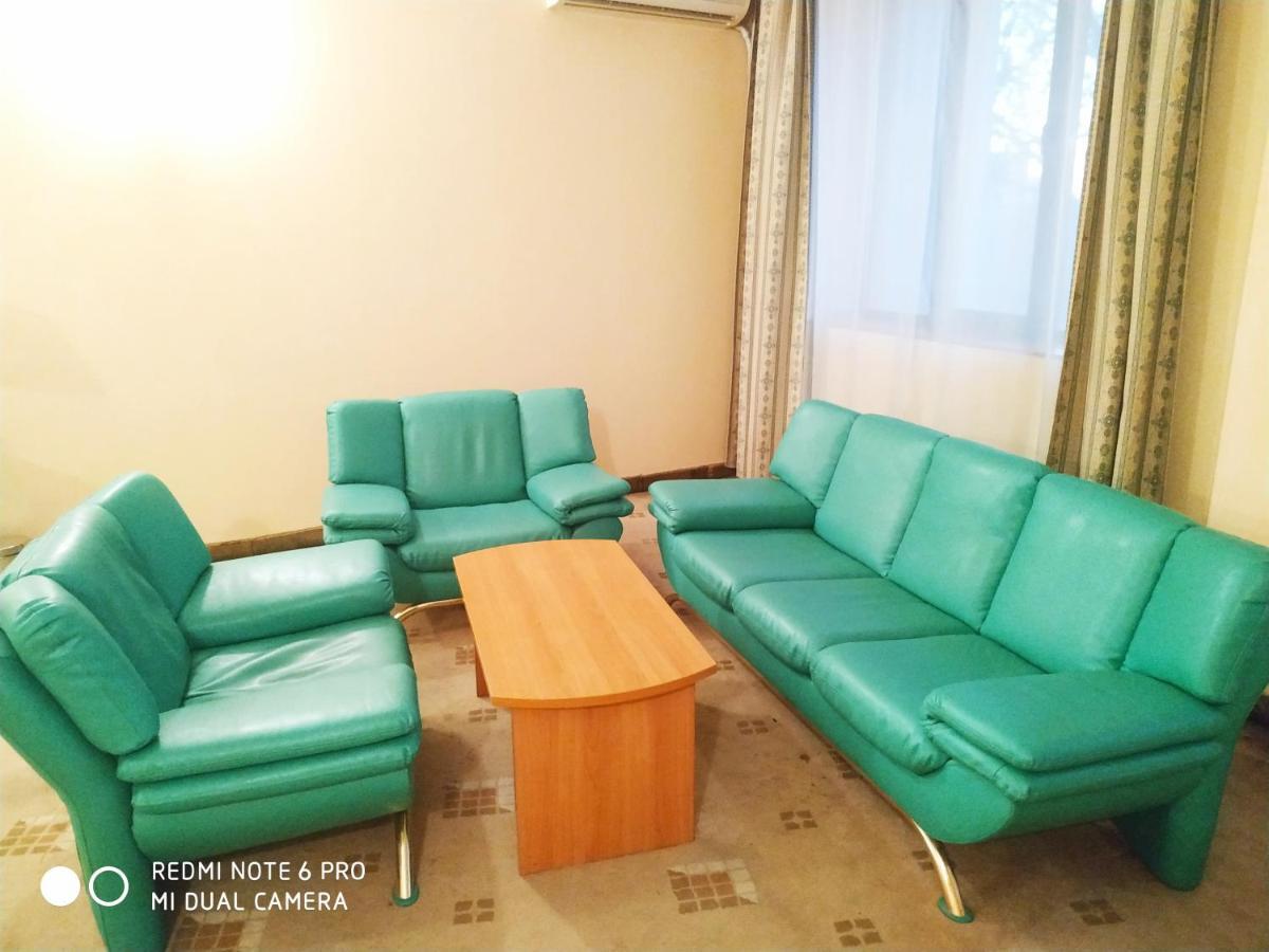 Expo Hotel Tashkent Esterno foto