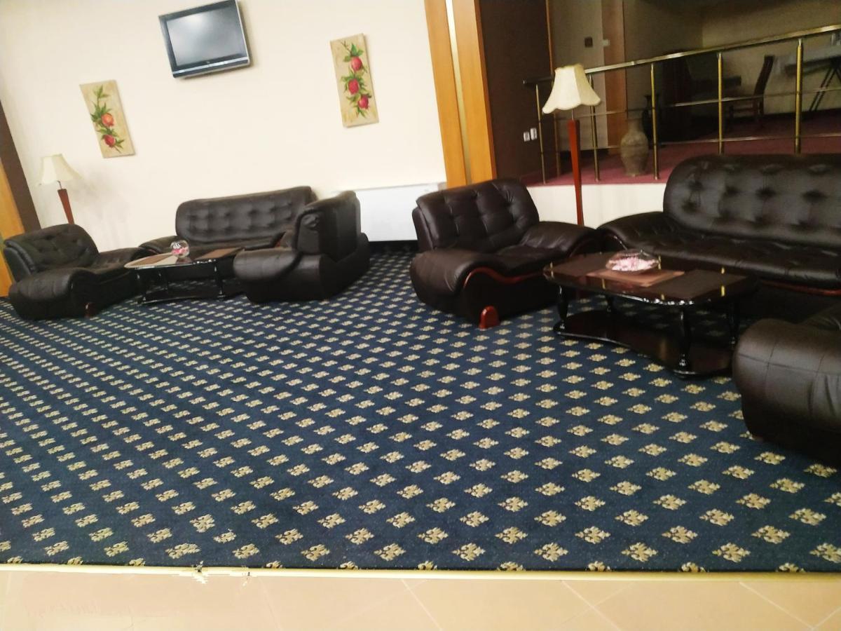 Expo Hotel Tashkent Esterno foto